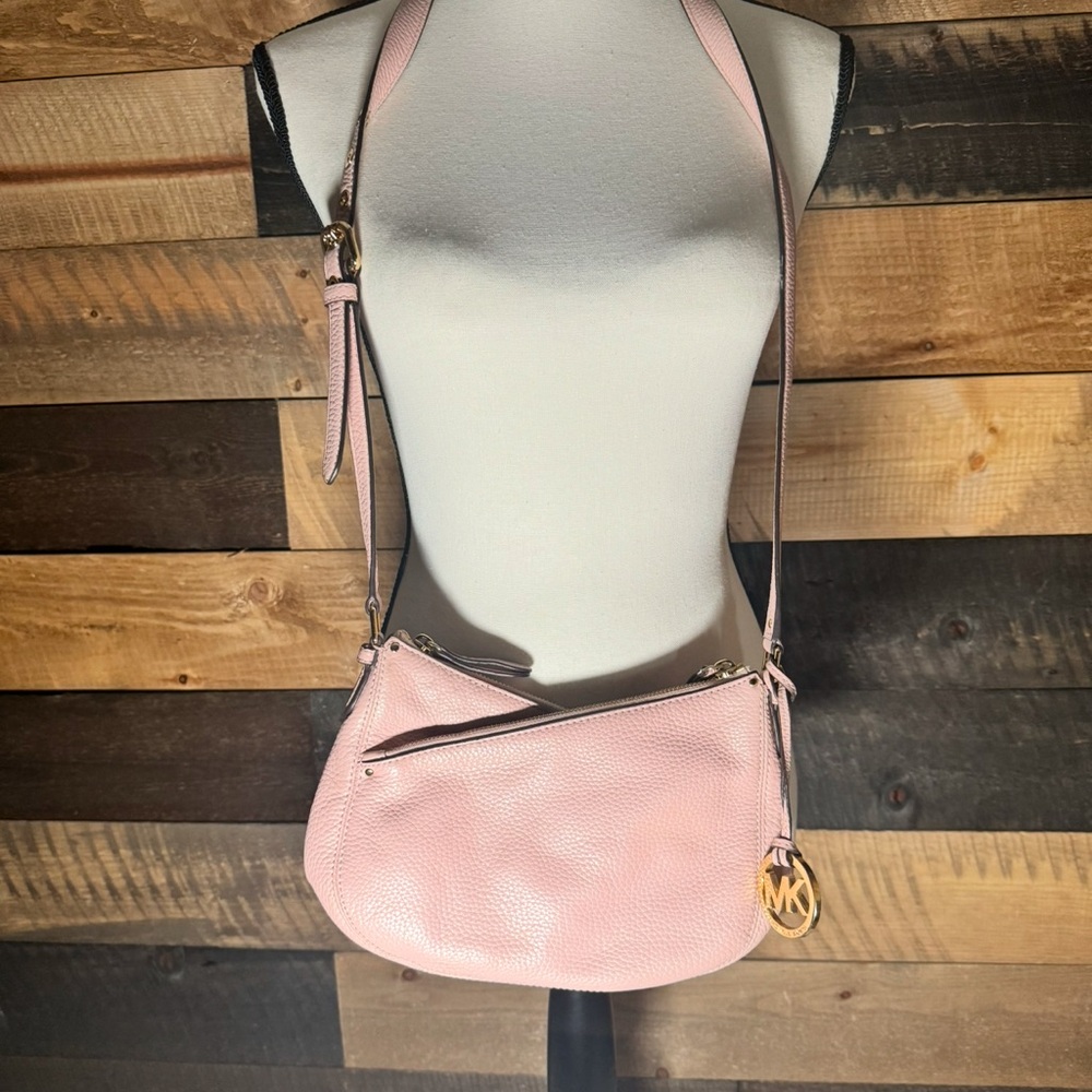 Michael Kors Blush Pink Crossbody Bag - Picture 1 of 1